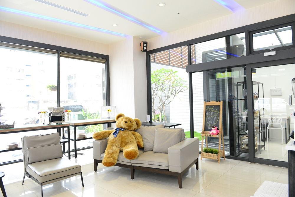 Check Inn Express Taichung Fuxing Hall 2 Екстер'єр фото